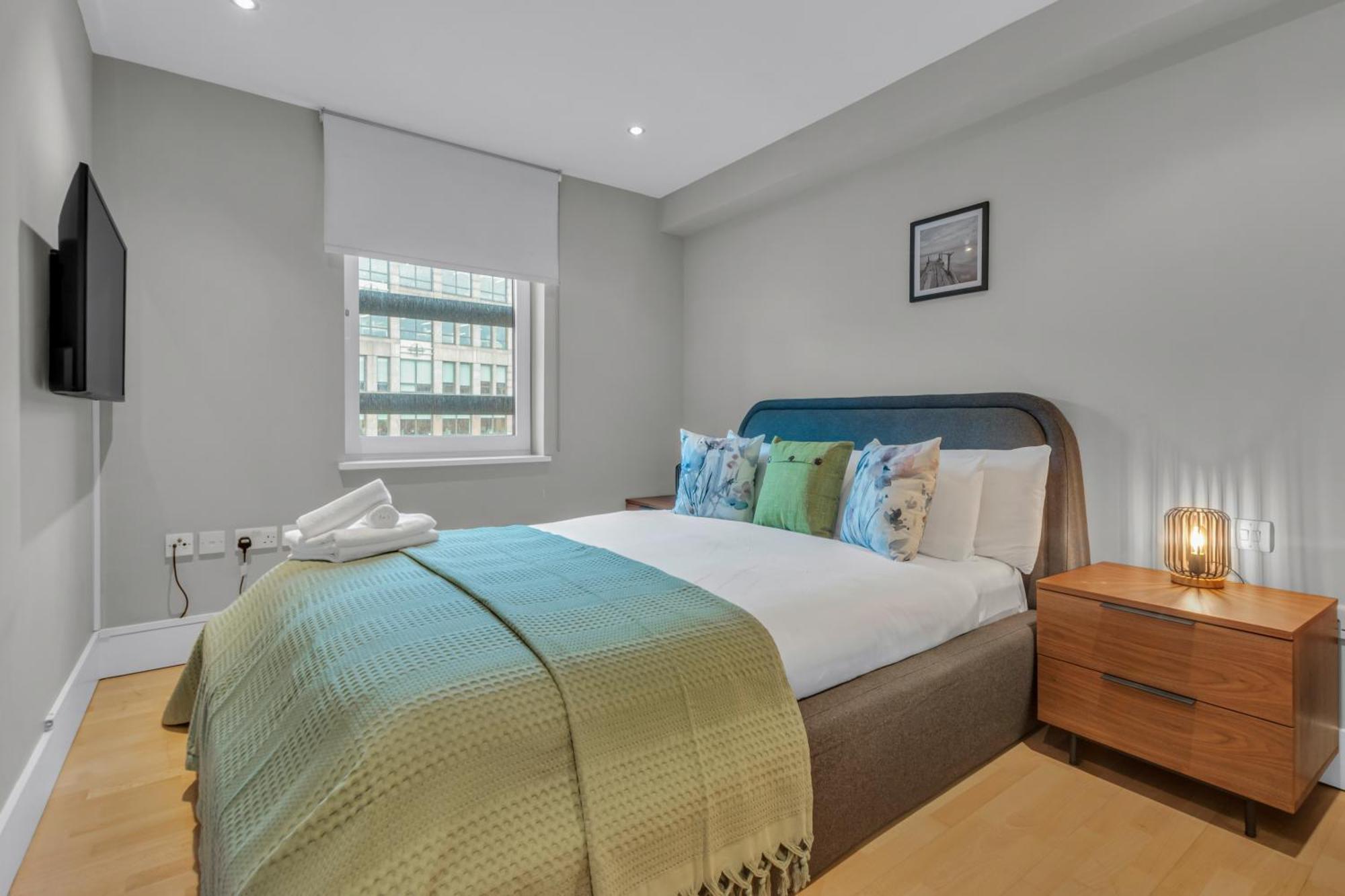 Mysquare One Bedroom Serviced Apartment Near St Paul'S Blackfriars Londra Esterno foto