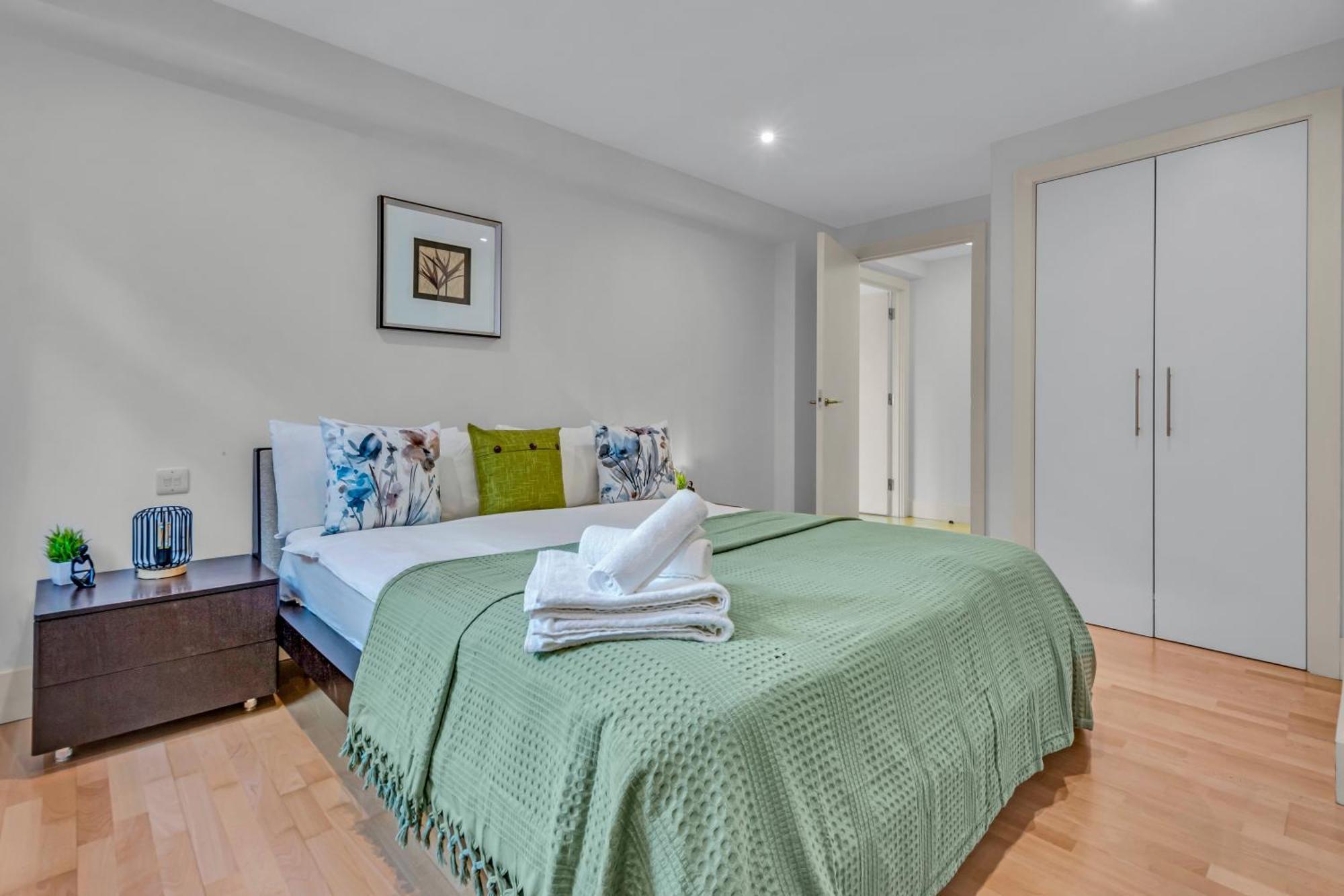 Mysquare One Bedroom Serviced Apartment Near St Paul'S Blackfriars Londra Esterno foto
