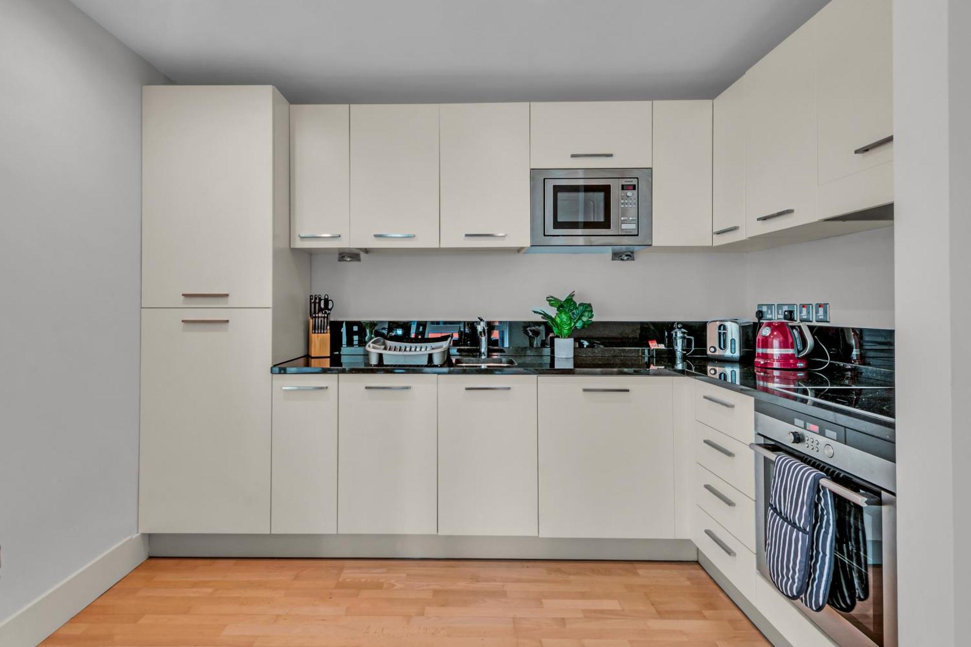 Mysquare One Bedroom Serviced Apartment Near St Paul'S Blackfriars Londra Esterno foto