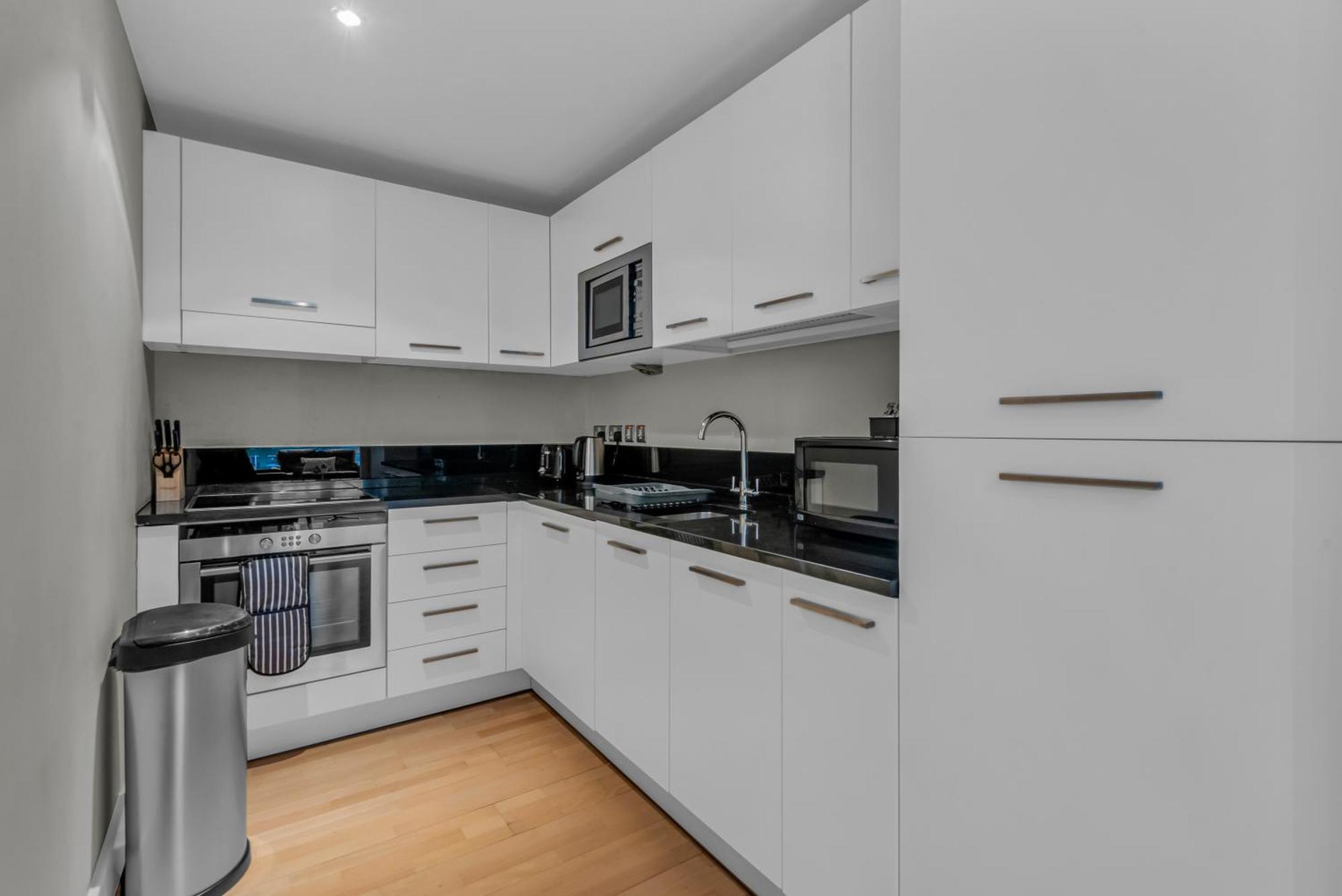Mysquare One Bedroom Serviced Apartment Near St Paul'S Blackfriars Londra Esterno foto