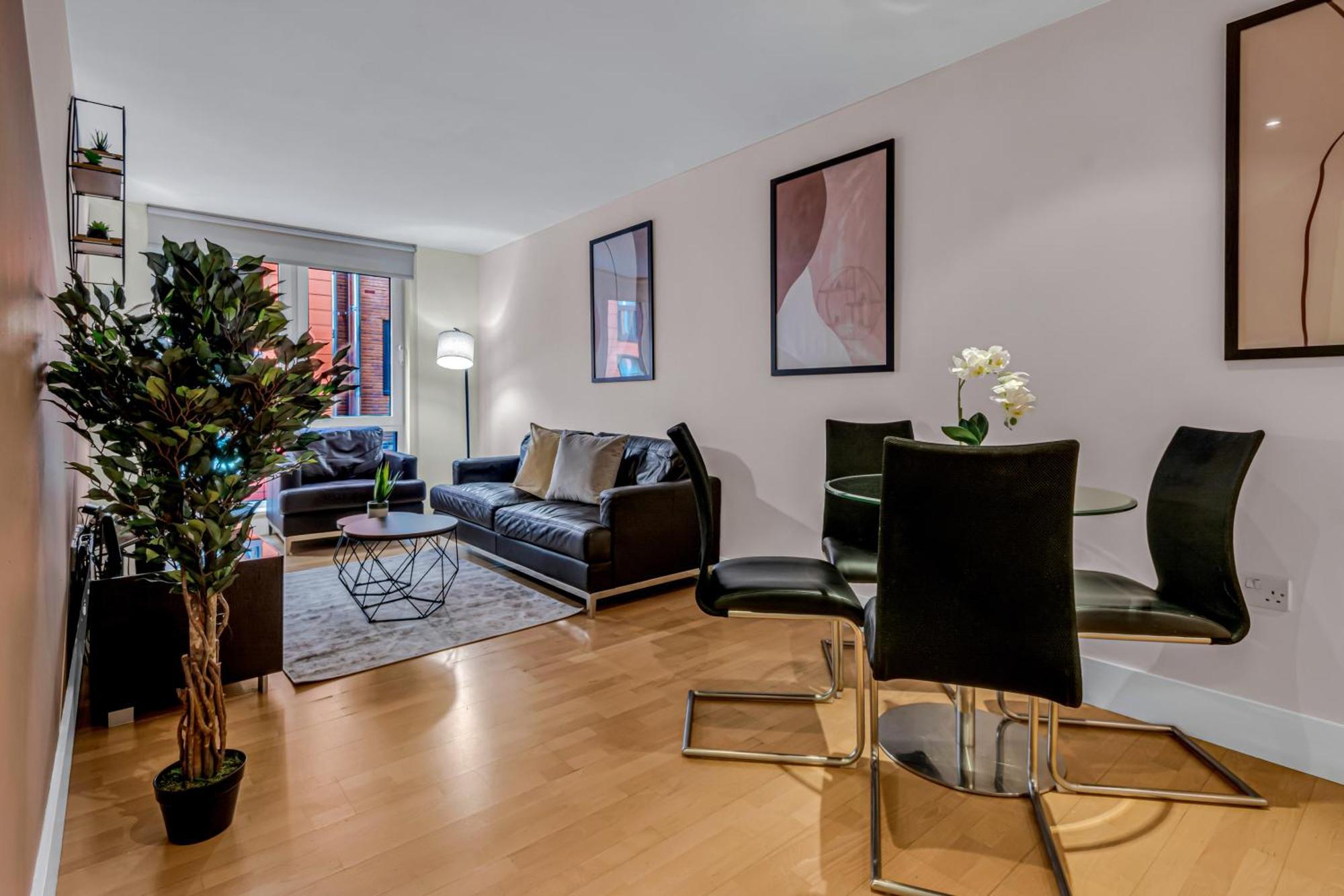 Mysquare One Bedroom Serviced Apartment Near St Paul'S Blackfriars Londra Esterno foto