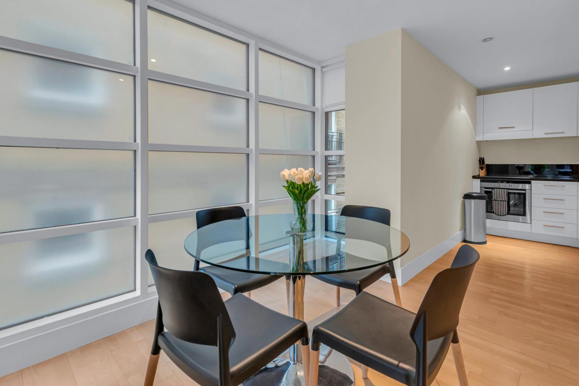 Mysquare One Bedroom Serviced Apartment Near St Paul'S Blackfriars Londra Esterno foto