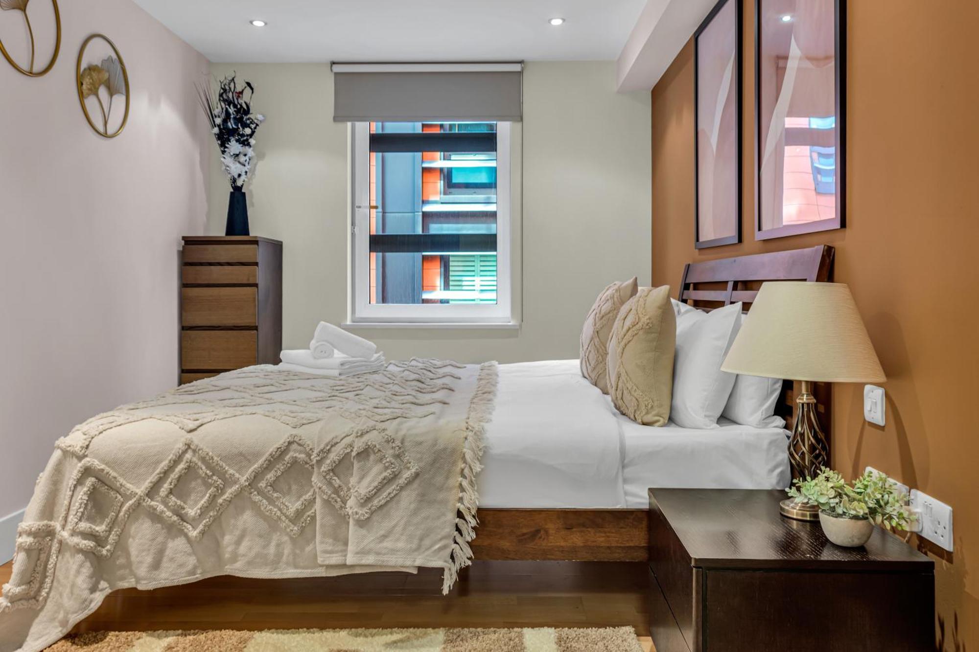 Mysquare One Bedroom Serviced Apartment Near St Paul'S Blackfriars Londra Esterno foto