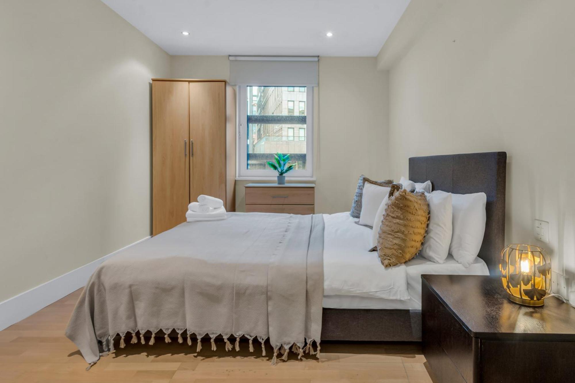 Mysquare One Bedroom Serviced Apartment Near St Paul'S Blackfriars Londra Esterno foto